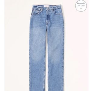 Abercrombie Ultra High Rise 90s Straight Jean 24S